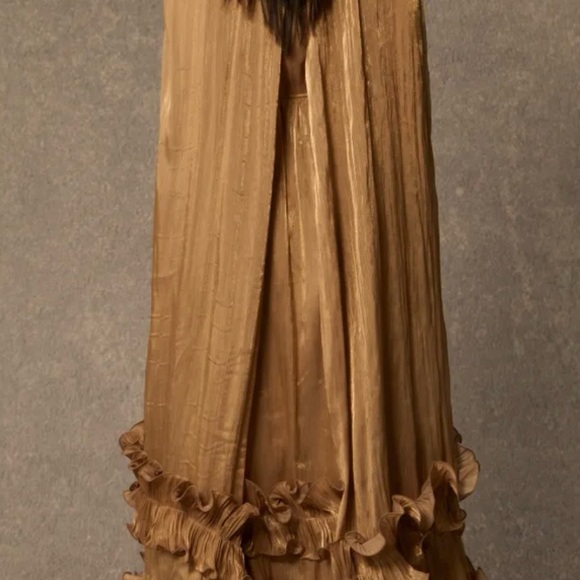 Elegant Brown Women's Dress - Picture 9 of 11